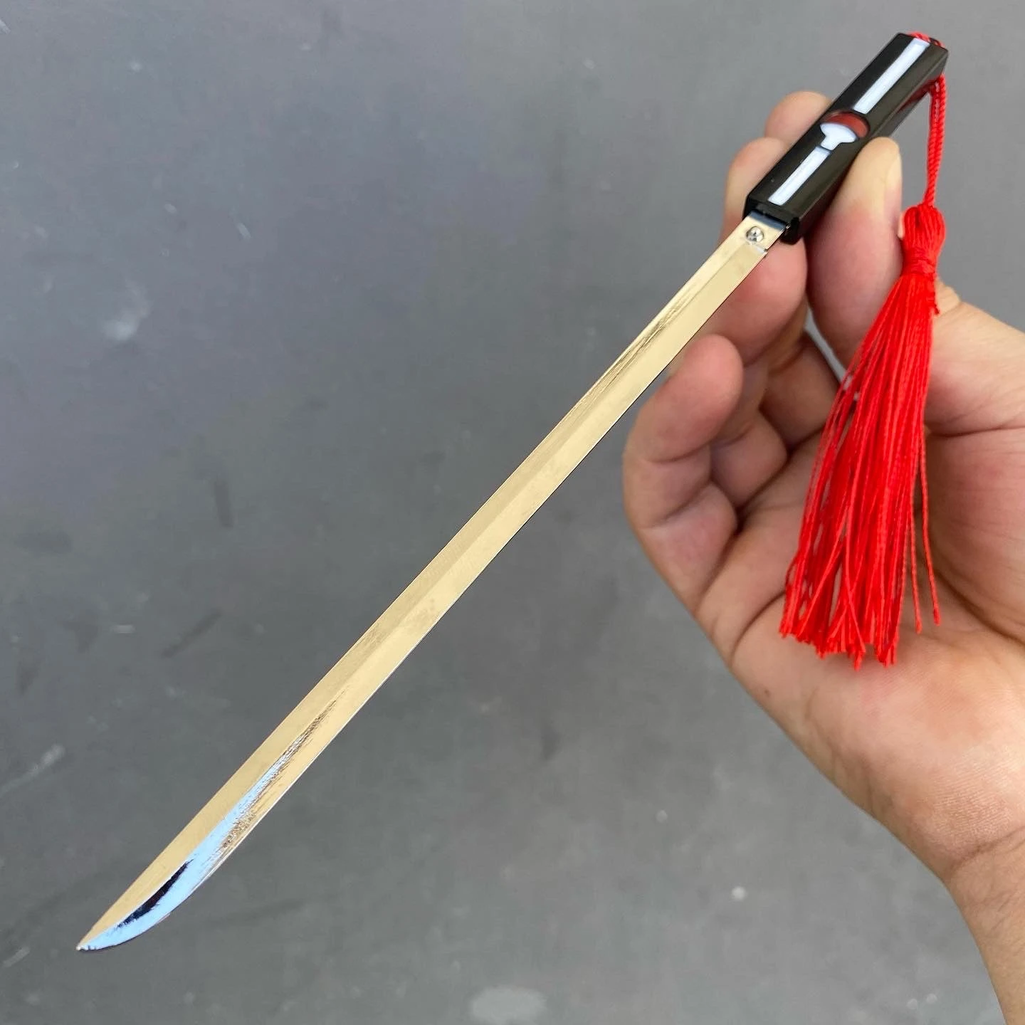 Blade City Micro Sasuke Grass Cutter Katana + Stand (2 Options Available) 6 Blade City Micro Sasuke Grass Cutter Katana + Stand (2 Options Available)